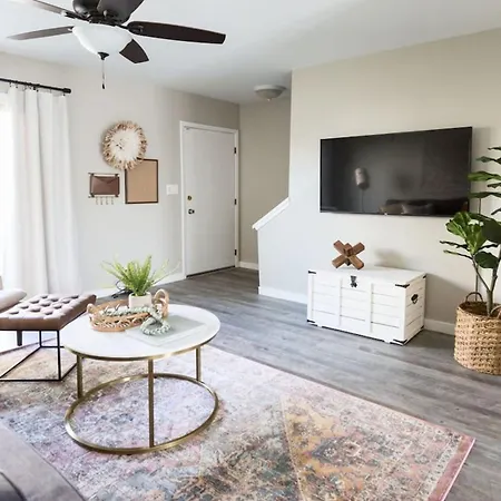 Updated Condo In A Old Town Scottsdale Location